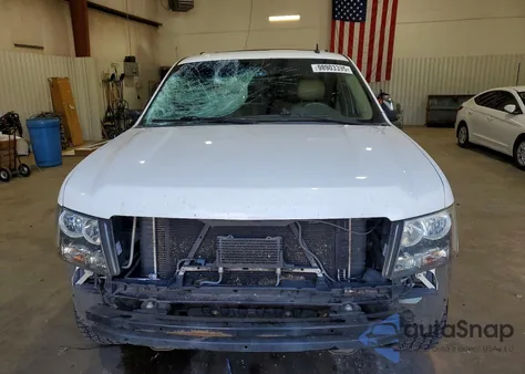 2011 Chevrolet Suburban C1500 Lt z USA, uszkodzony, nr VIN 1GNSCJE07BR284893